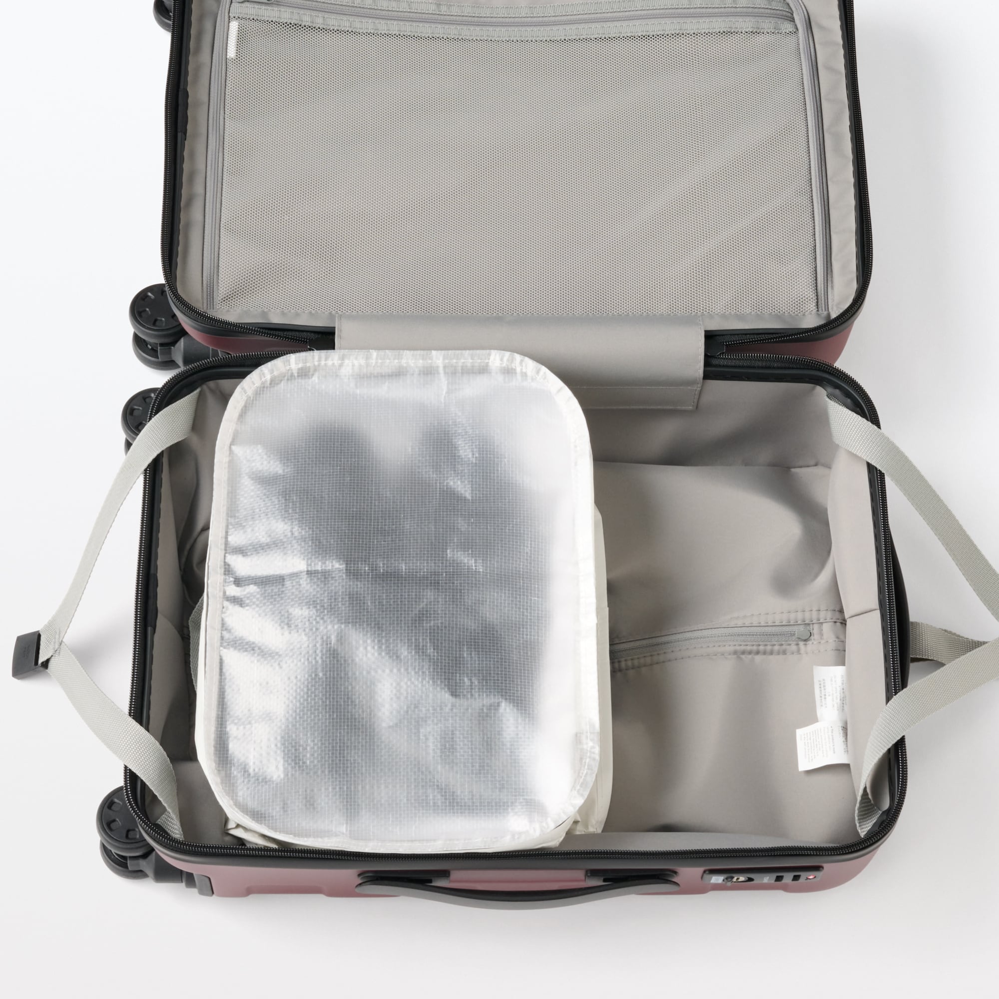 レジャーシートでつくった　たためる収納袋　小