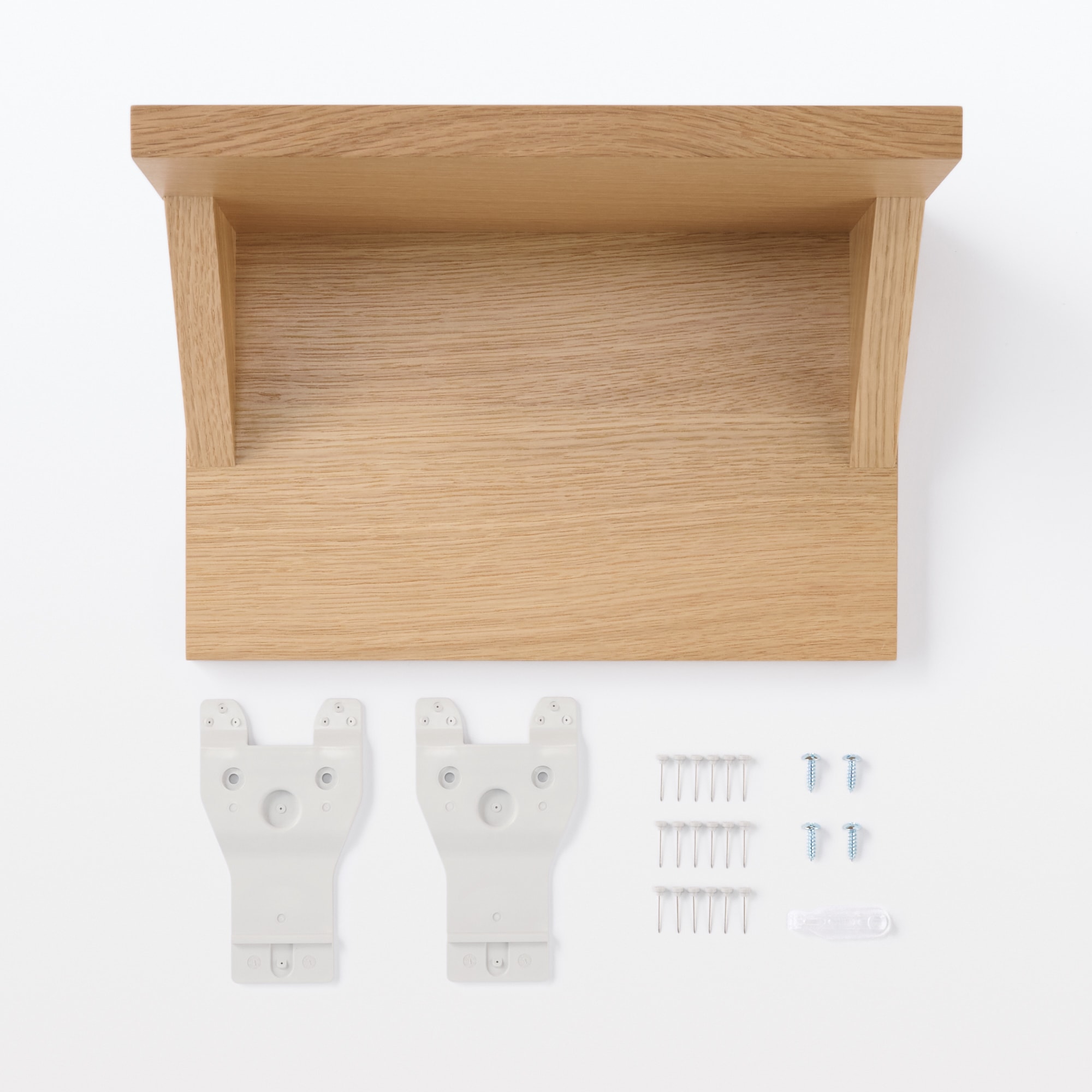 壁に付けられる家具猫用ステップ　オーク材突板