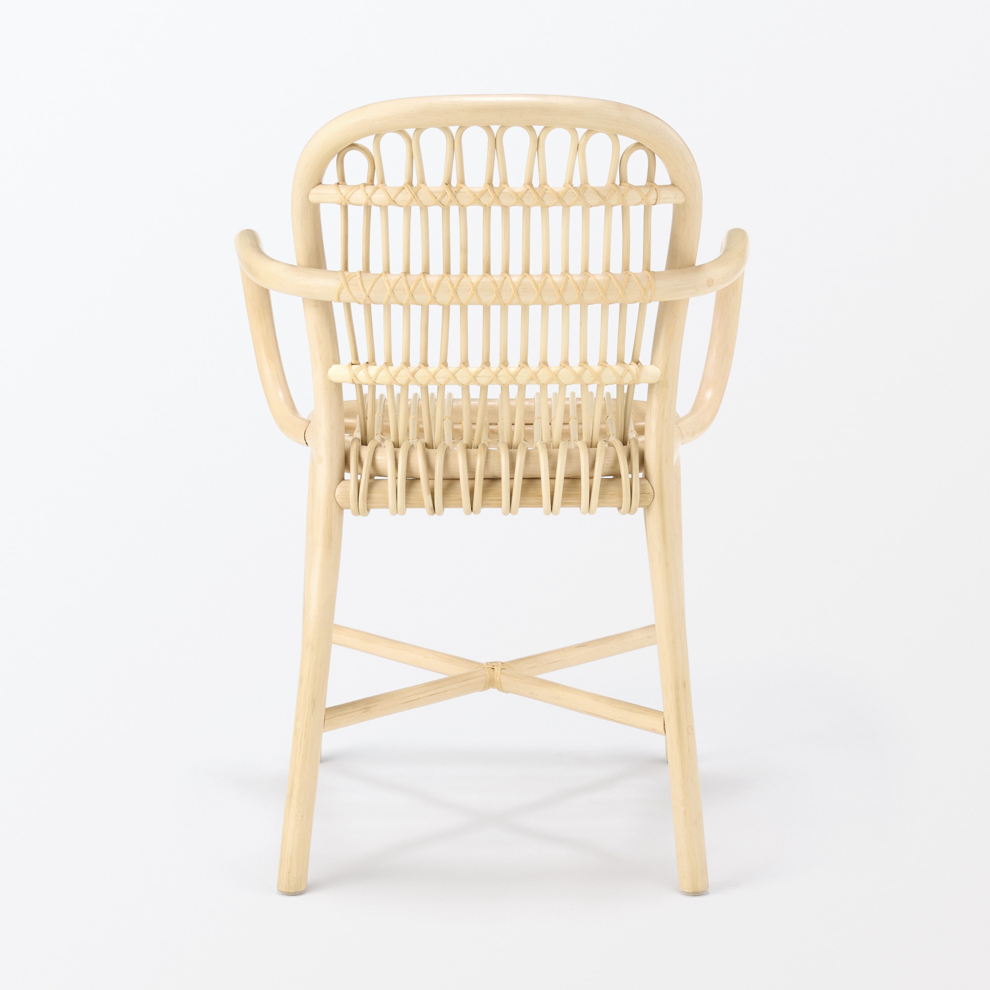 ラタンアームチェア