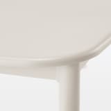 中でも外でも使える　アルミチェア