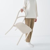 中でも外でも使える　アルミチェア