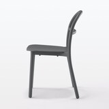 中でも外でも使える　アルミチェア