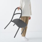 中でも外でも使える　アルミチェア