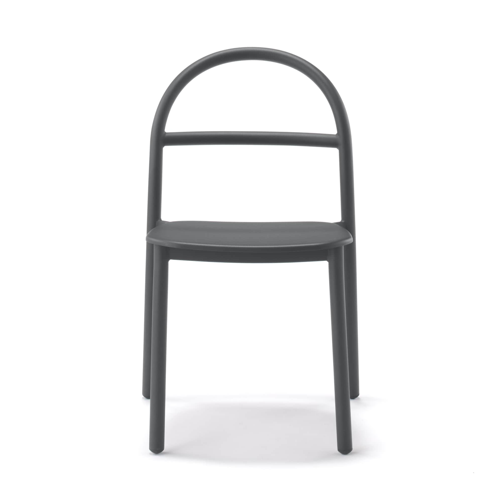 中でも外でも使える　アルミチェア