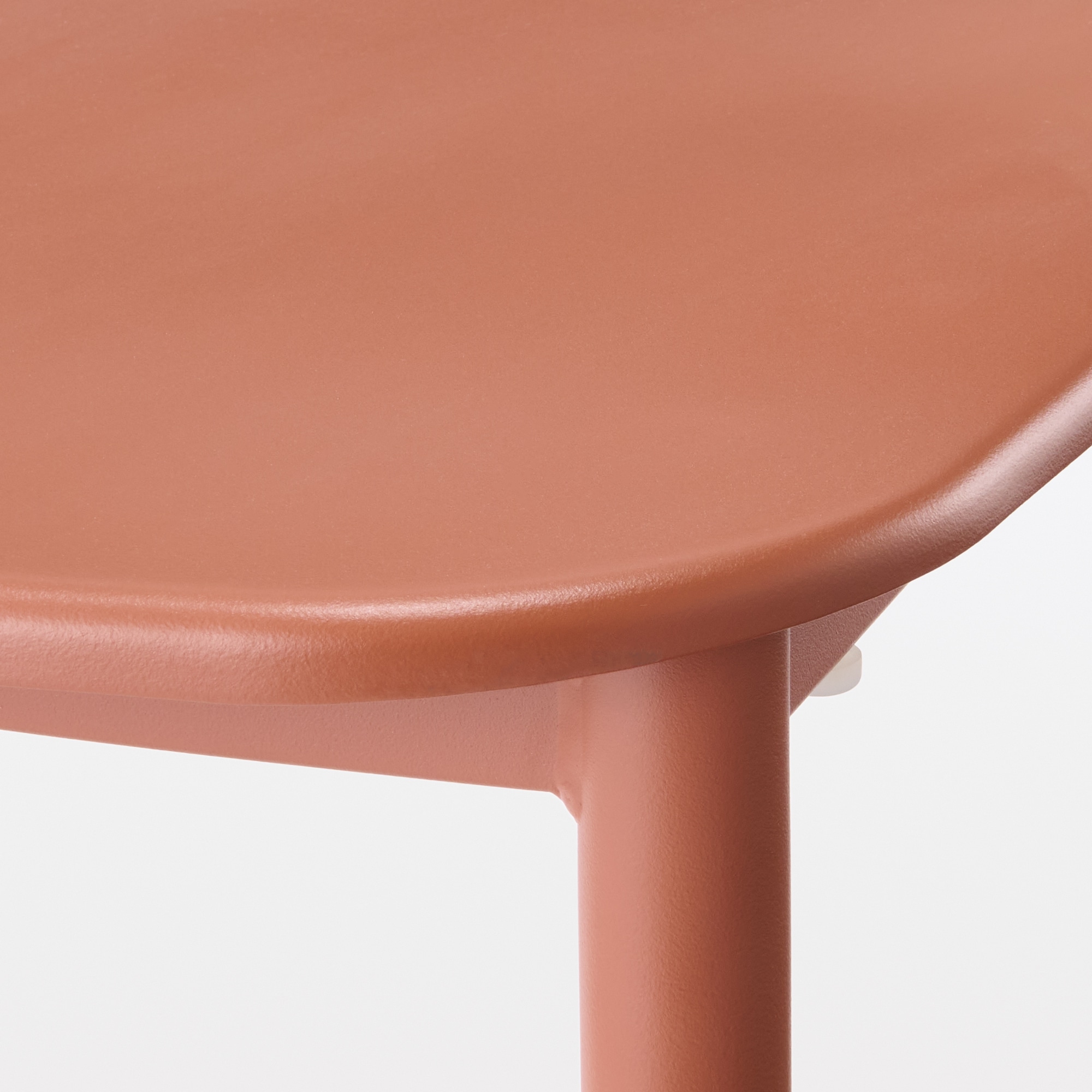 中でも外でも使える　アルミチェア