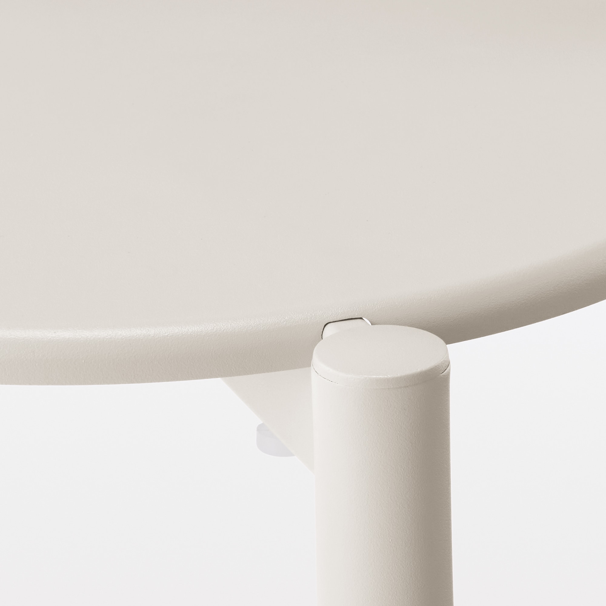 中でも外でも使える アルミスツール | 無印良品