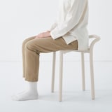 中でも外でも使える　アルミスツール