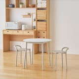 中でも外でも使える　アルミスツール