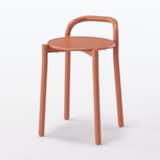 中でも外でも使える　アルミスツール