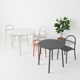 中でも外でも使える　アルミスツール