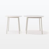 中でも外でも使える　丸テーブル　アルミ脚　大