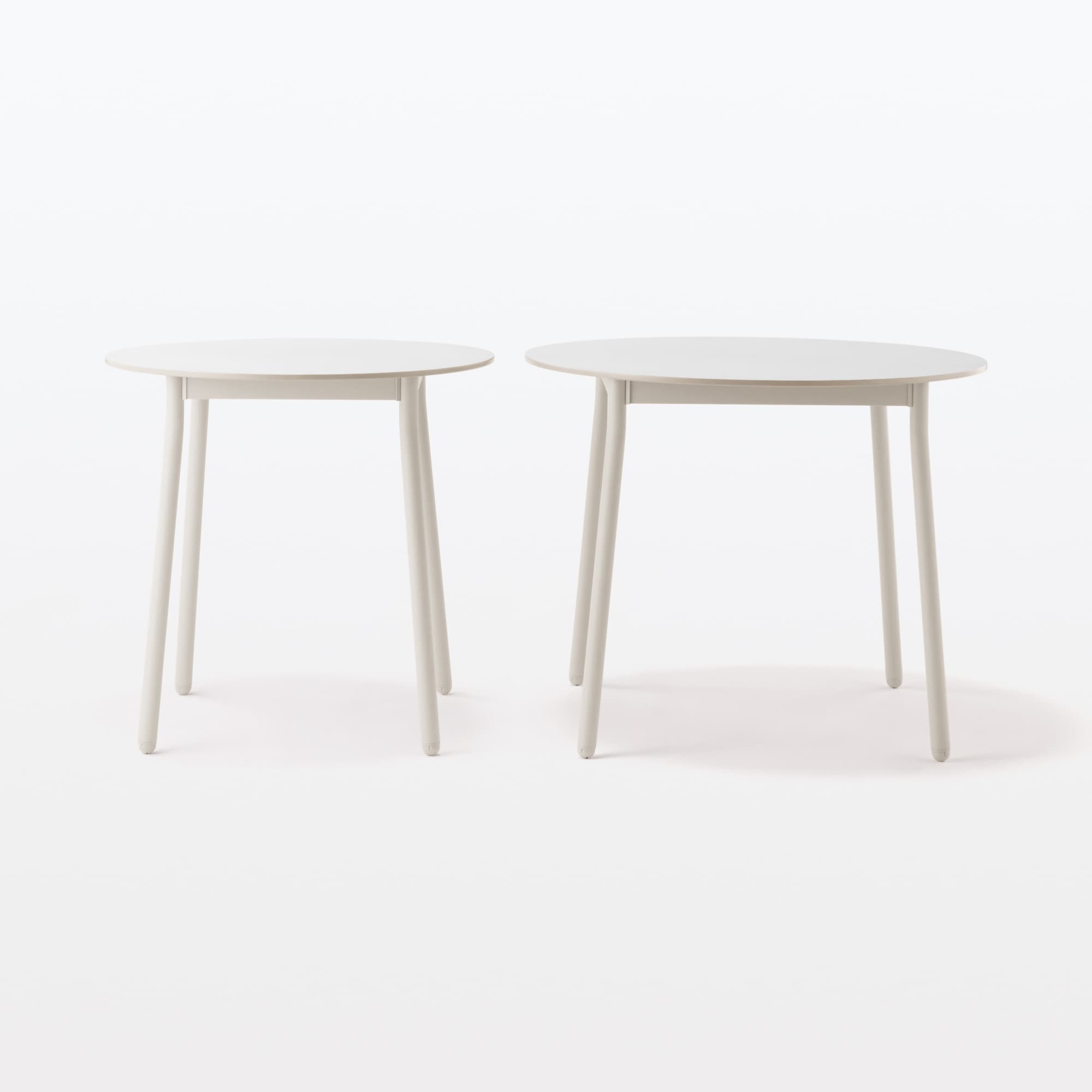 中でも外でも使える　丸テーブル　アルミ脚　大