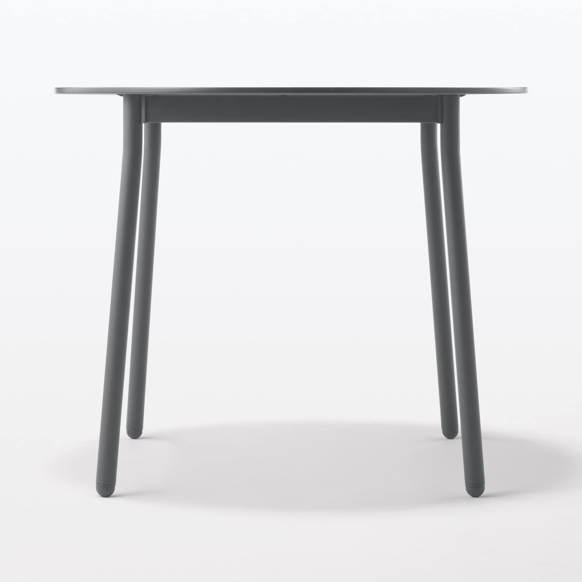 中でも外でも使える　丸テーブル　アルミ脚　大