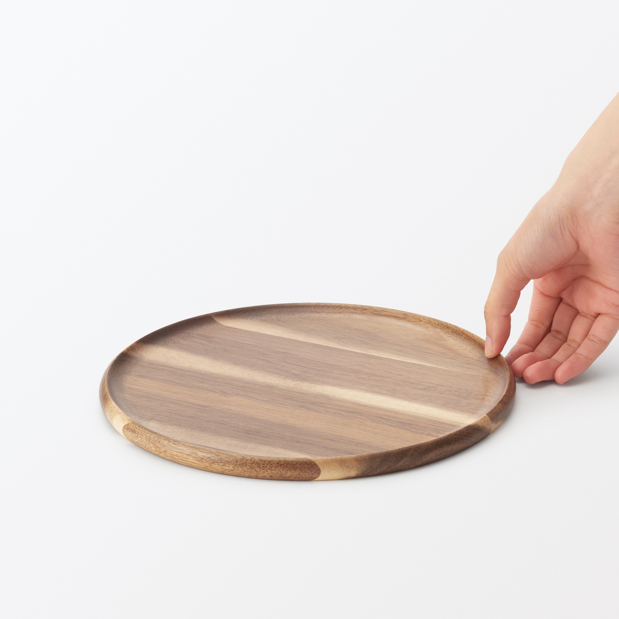 アカシア お皿にもなるカッティングボード 丸型 | 無印良品