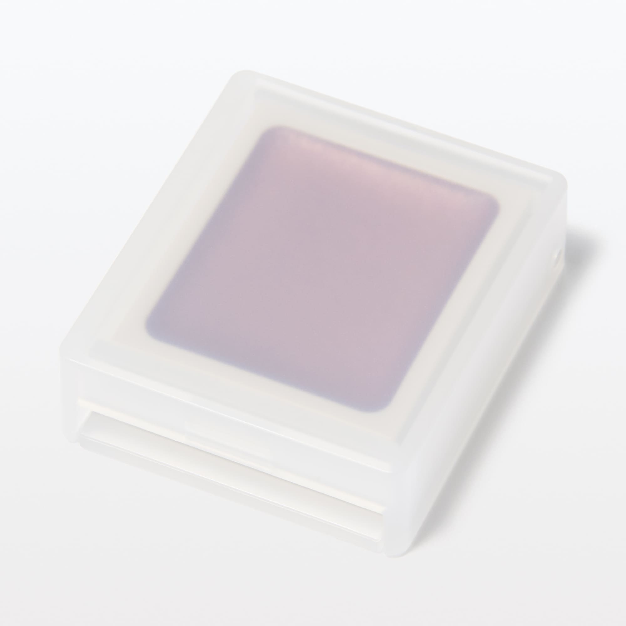 クリームアイカラー