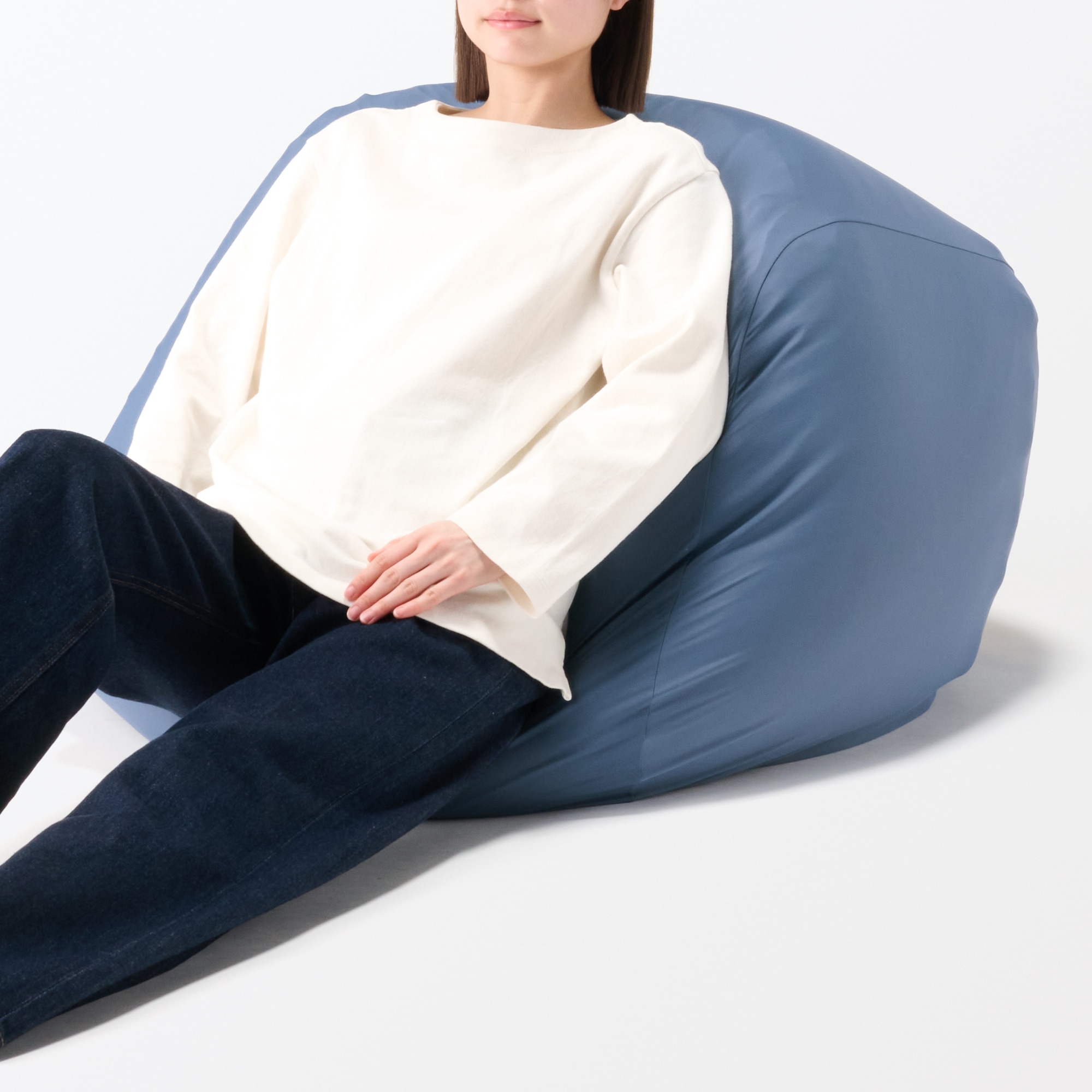 体にフィットするソファ用ひんやりカバー　ネイビー