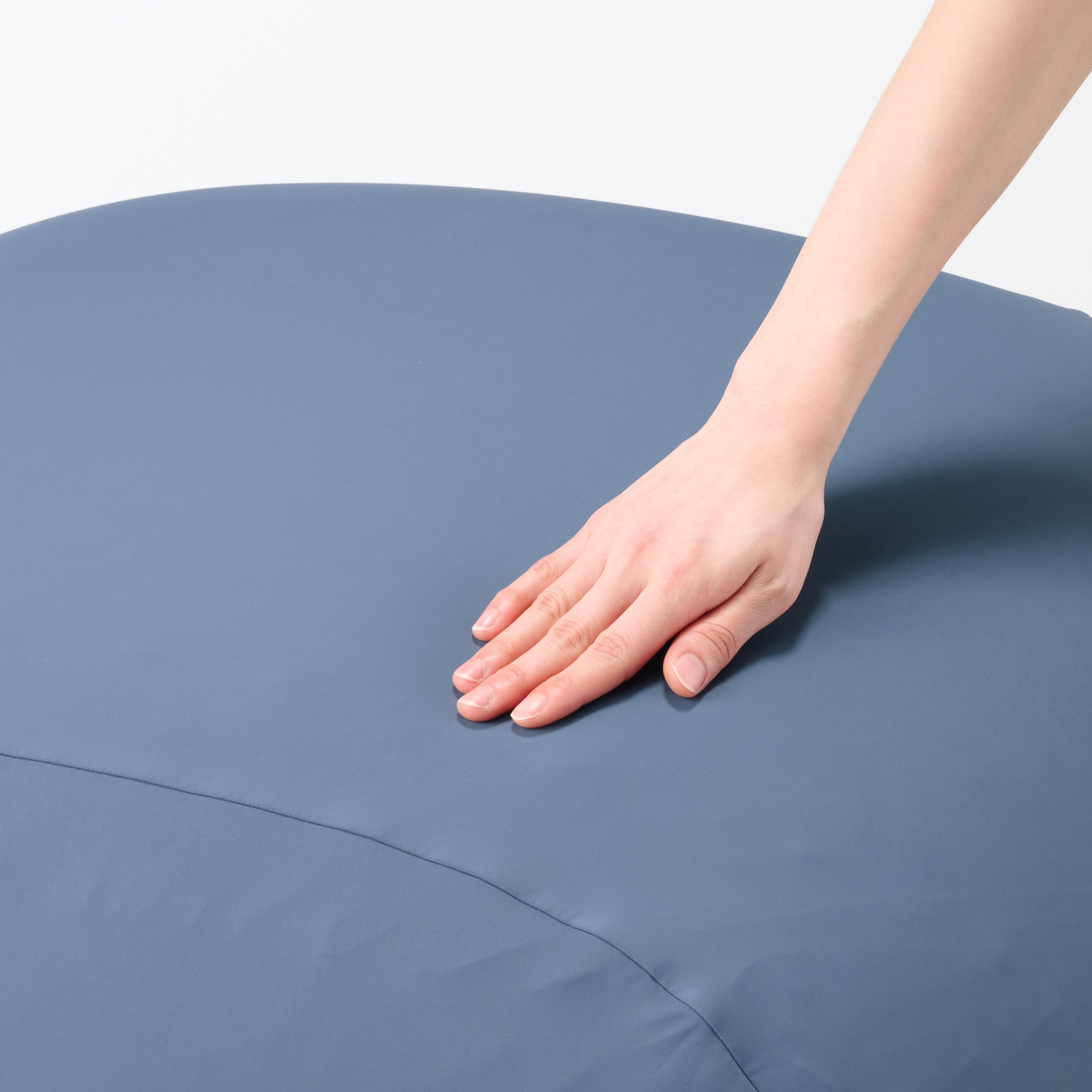 体にフィットするソファ用ひんやりカバー ネイビー | 無印良品