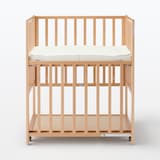 ビーチ材　ベビーベッド