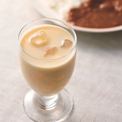 【４月上旬発売予定】牛乳でつくる　マンゴーラッシー　１１０ｇ