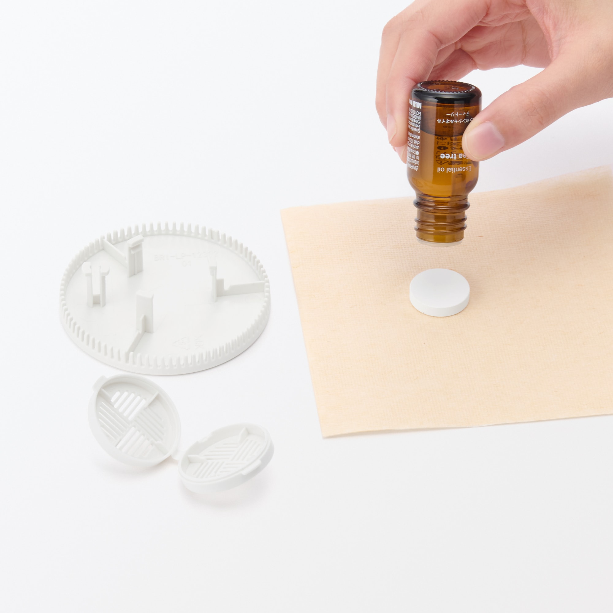 首振り範囲が調節できる　ＤＣ扇風機