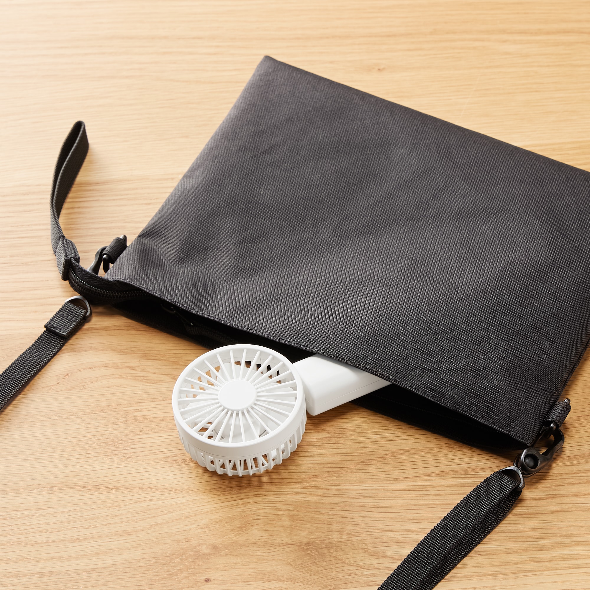 充電式コンパクトハンディファン