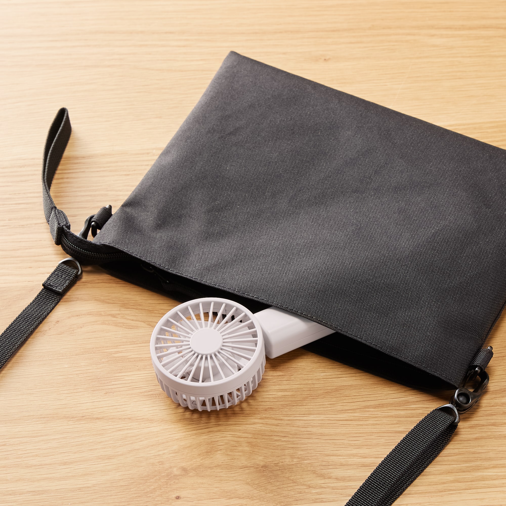 充電式コンパクトハンディファン