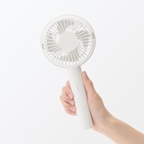 角度が変えられる充電式ハンディファン