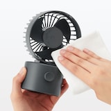 首振り機能付き　コードレスデスクファン