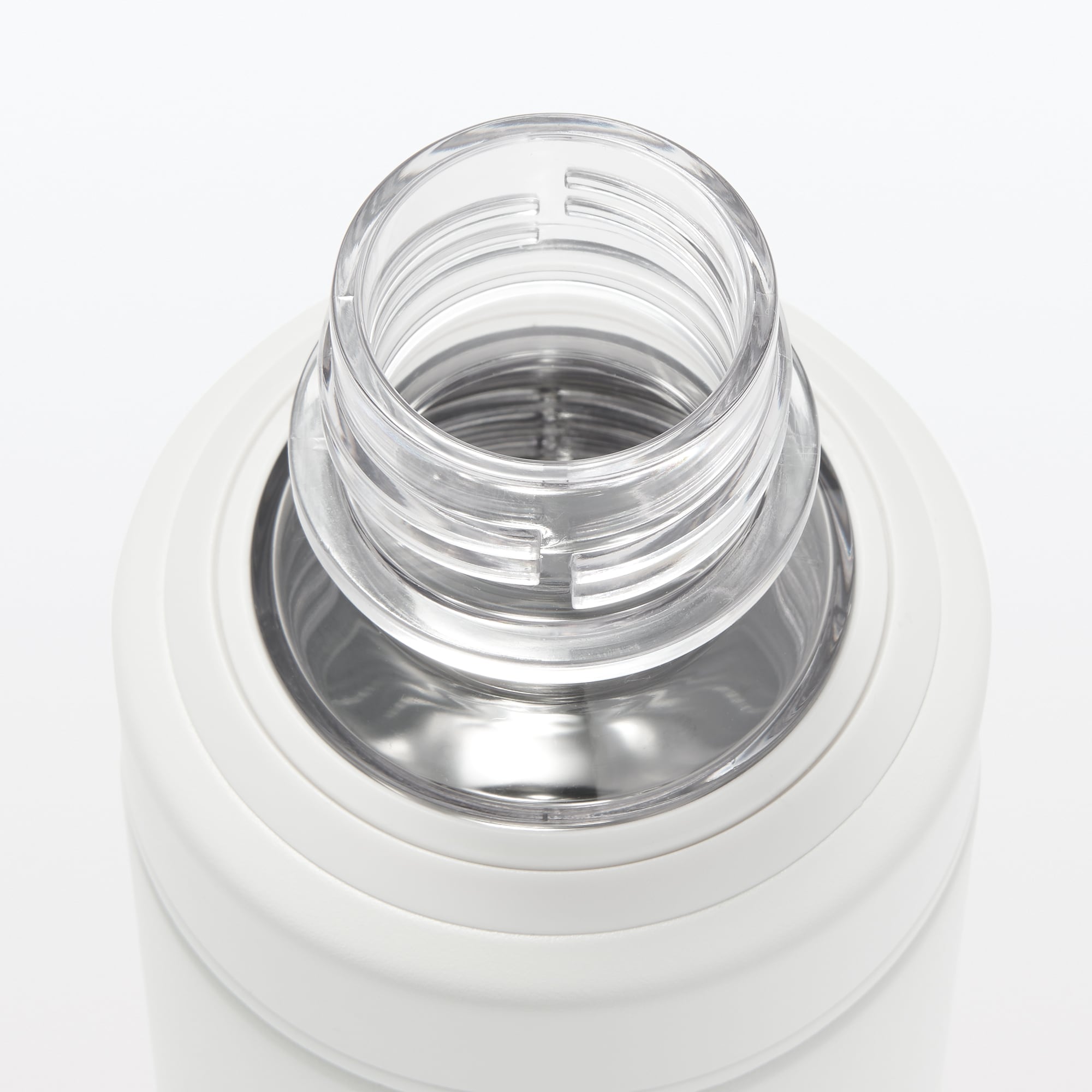 ステンレス　炭酸にも使える　保冷ボトル