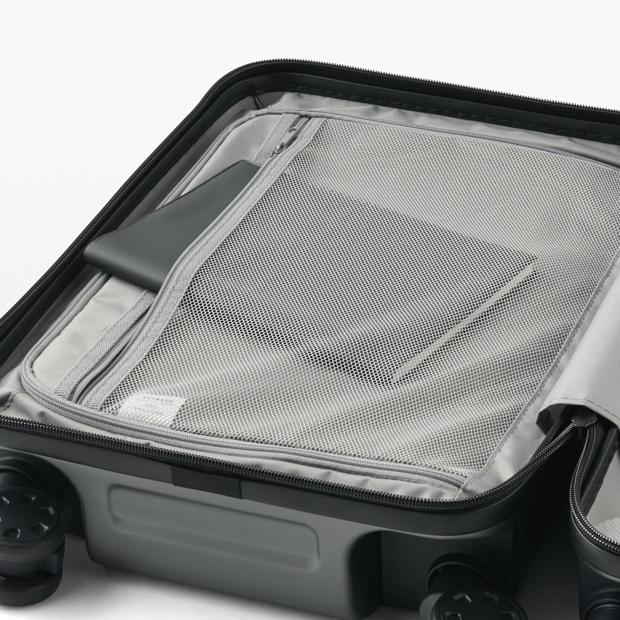 無印良品　キャリーバーの高さを自由に調節できるハードキャリーケース（２０Ｌ） 無印良品 バーを自由に調節できる ハードキャリーケース 20L 黒