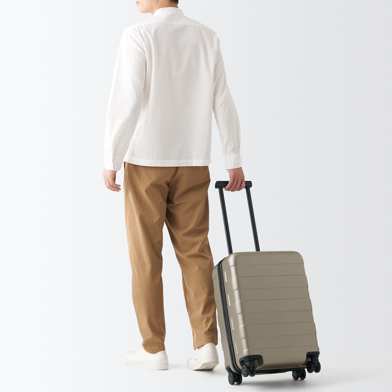 バーを自由に調節できる　ハードキャリーケース（３６Ｌ）（ＯＳ）