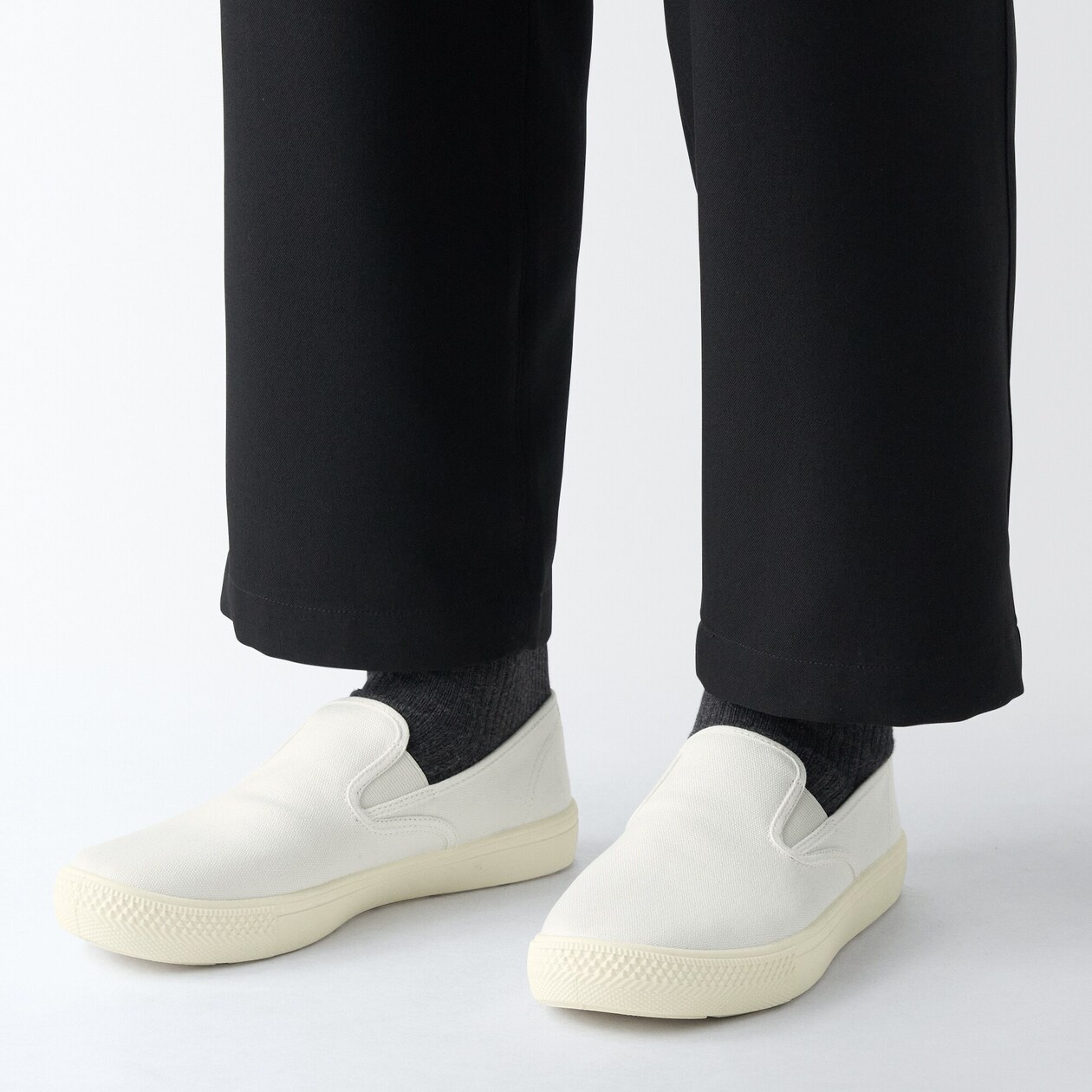 紳士　撥水スリッポンスニーカー