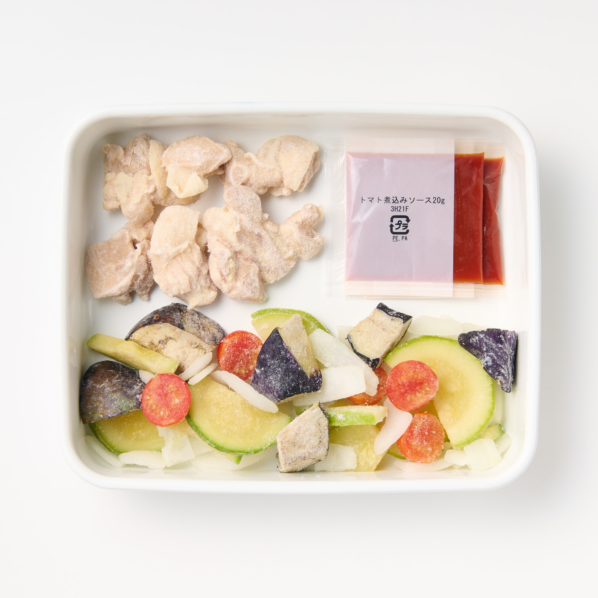 フライパンでつくるミールキット　チキンと野菜のトマト煮込み