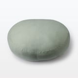 背当てにもなるやわらかマルチクッション