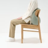 背当てにもなるやわらかマルチクッション