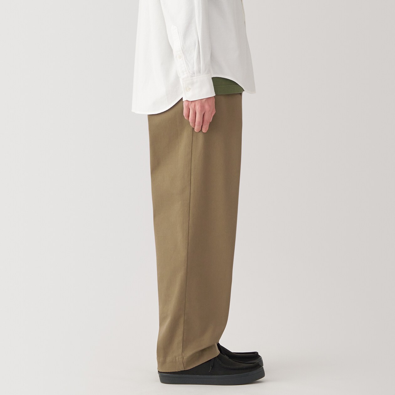 紳士　ストレッチチノタックワイドパンツ