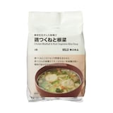 素材を生かした味噌汁　鶏つくねと根菜