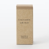 エッセンシャルオイル　シダーウッド