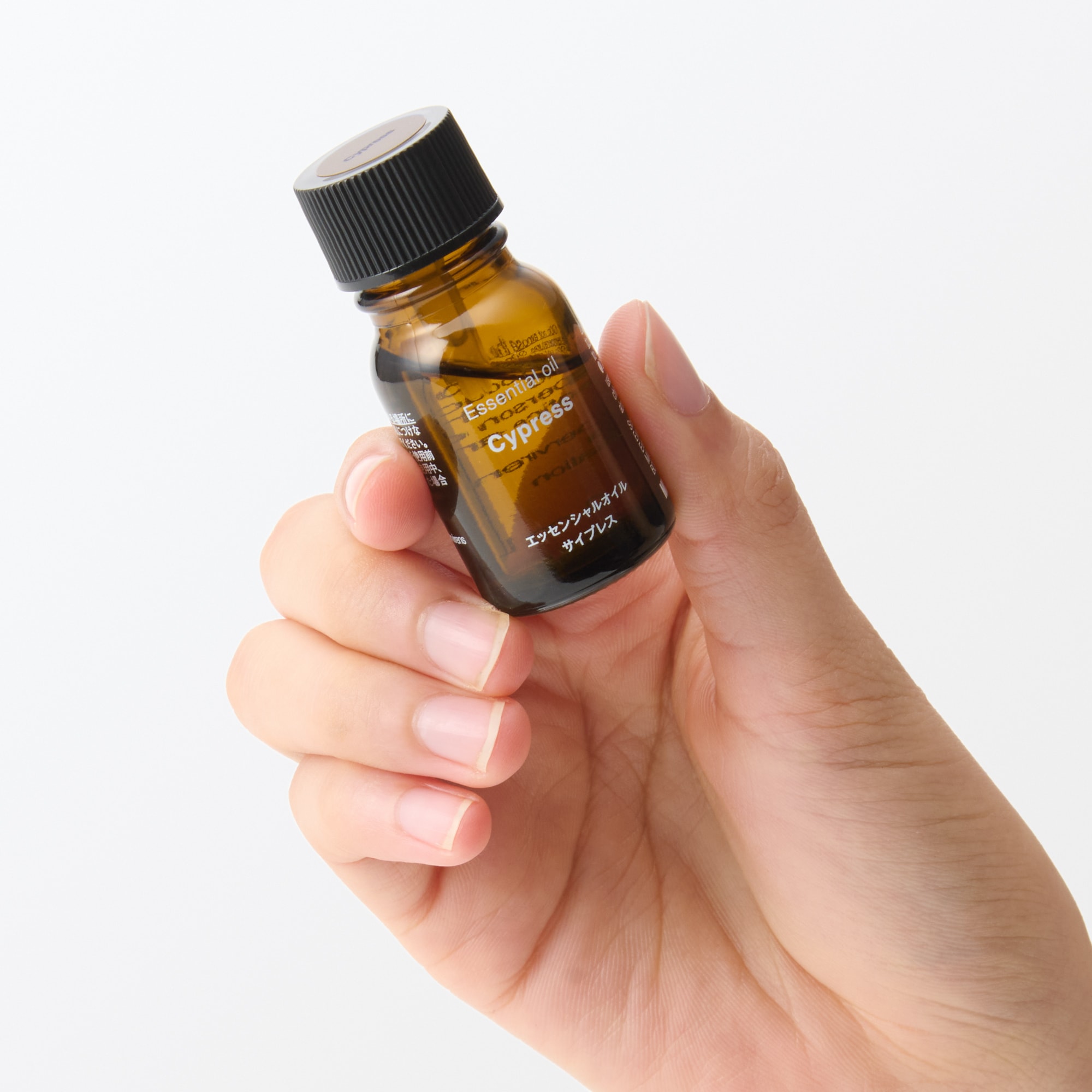 エッセンシャルオイル　サイプレス