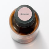エッセンシャルオイル　ゼラニウム