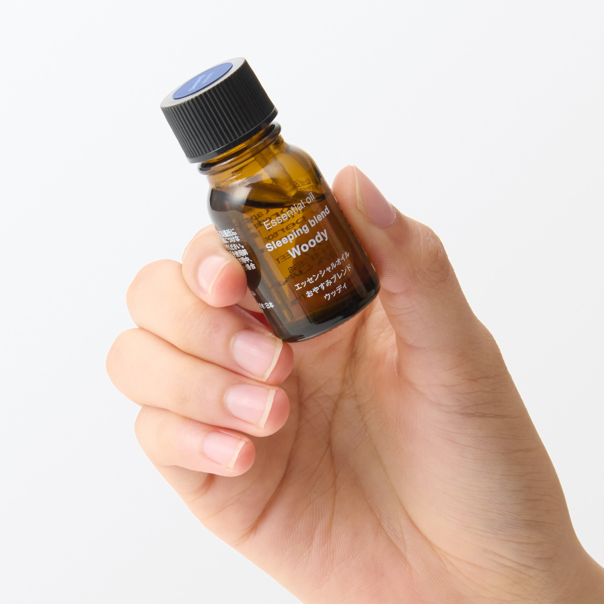 エッセンシャルオイル　おやすみブレンド　ウッディ