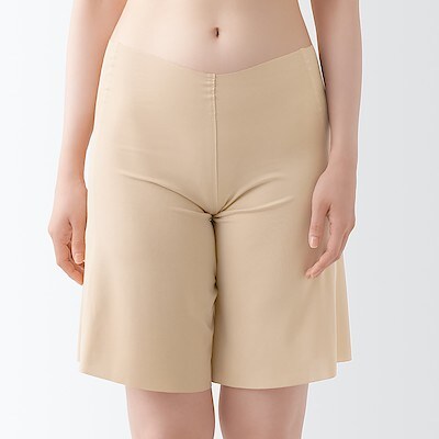 婦人　どこにも縫い目がないペチパンツ