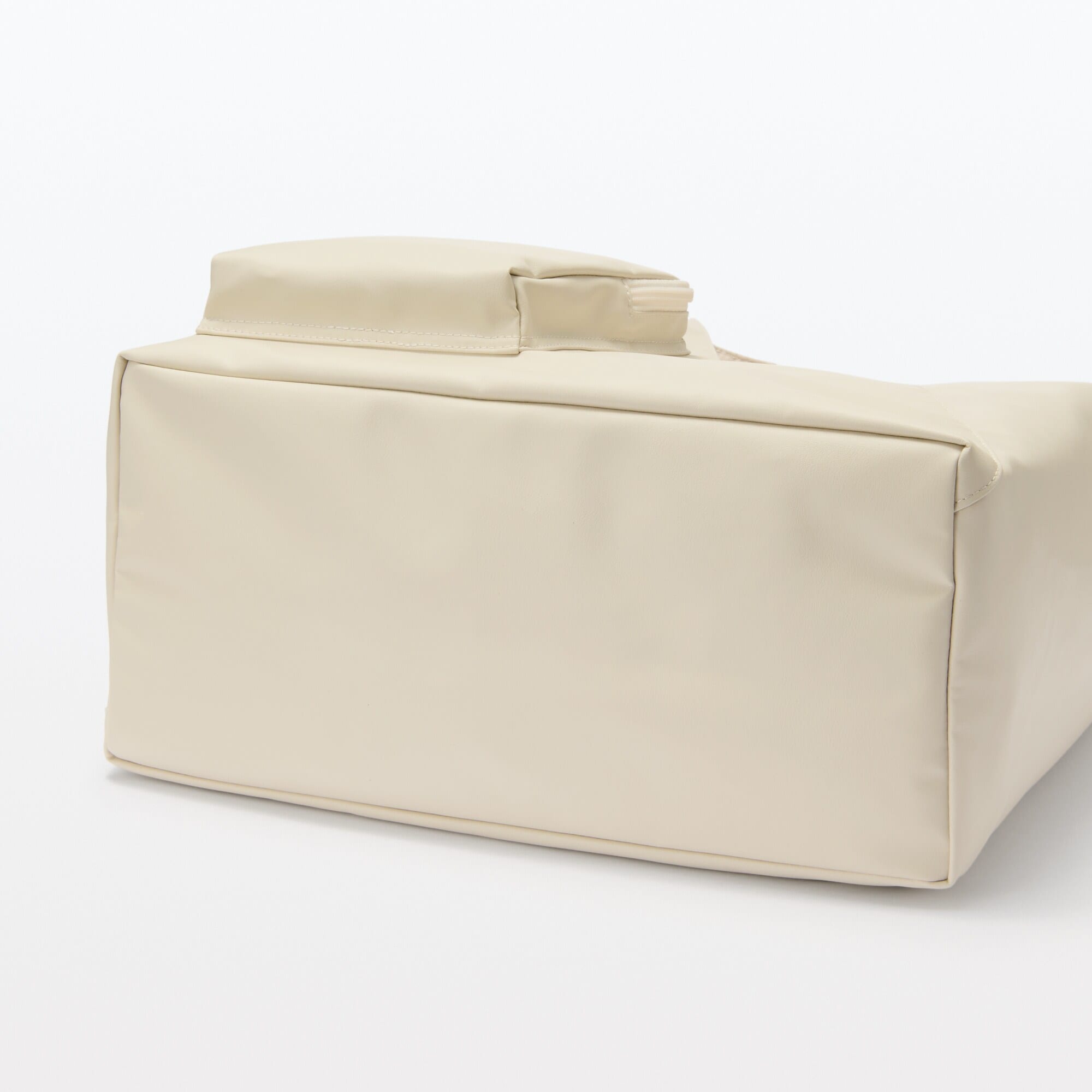 植物由来の原料を使った　ワンショルダーバッグ