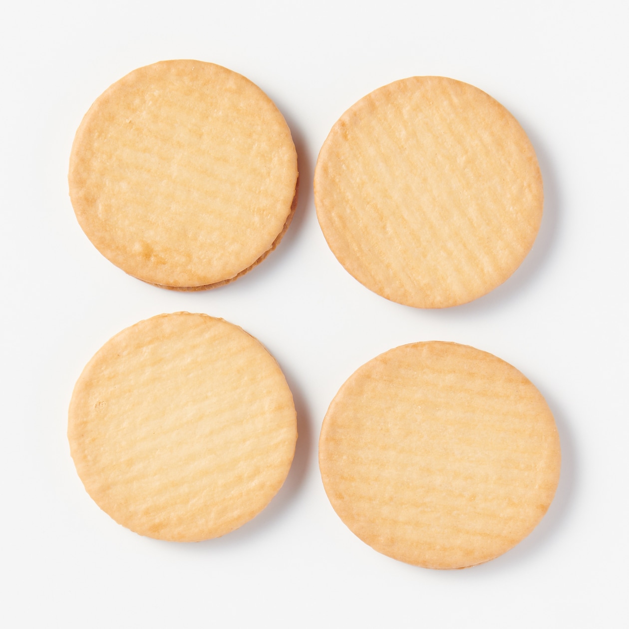 プレッツェルサンド　レモンクリーム味