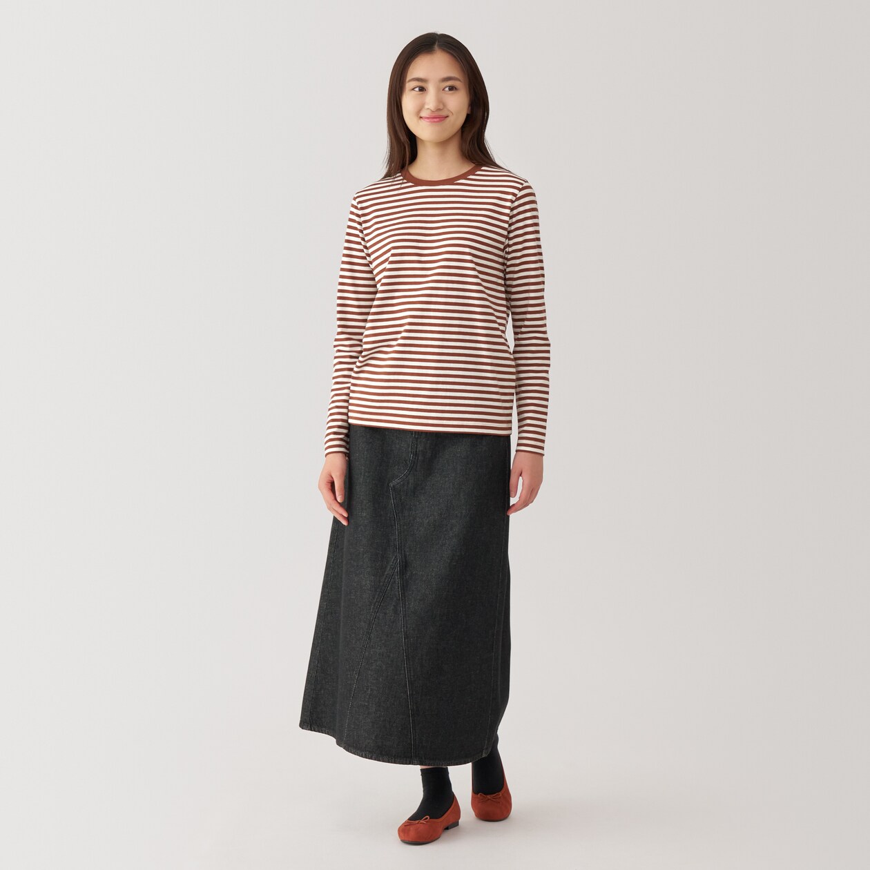 婦人　天竺編みクルーネック長袖Ｔシャツ