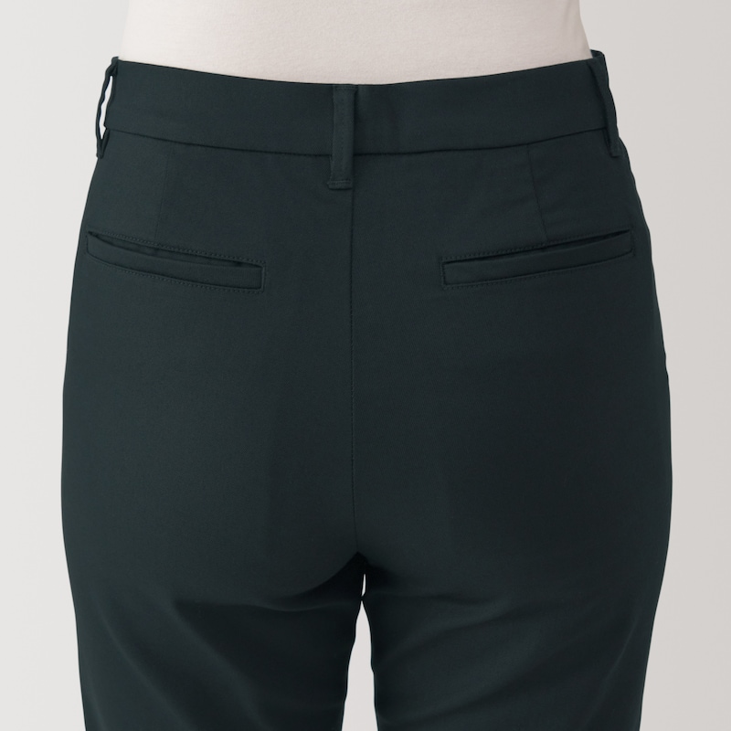 婦人　ストレッチチノ　スリムテーパードパンツ　股下長め