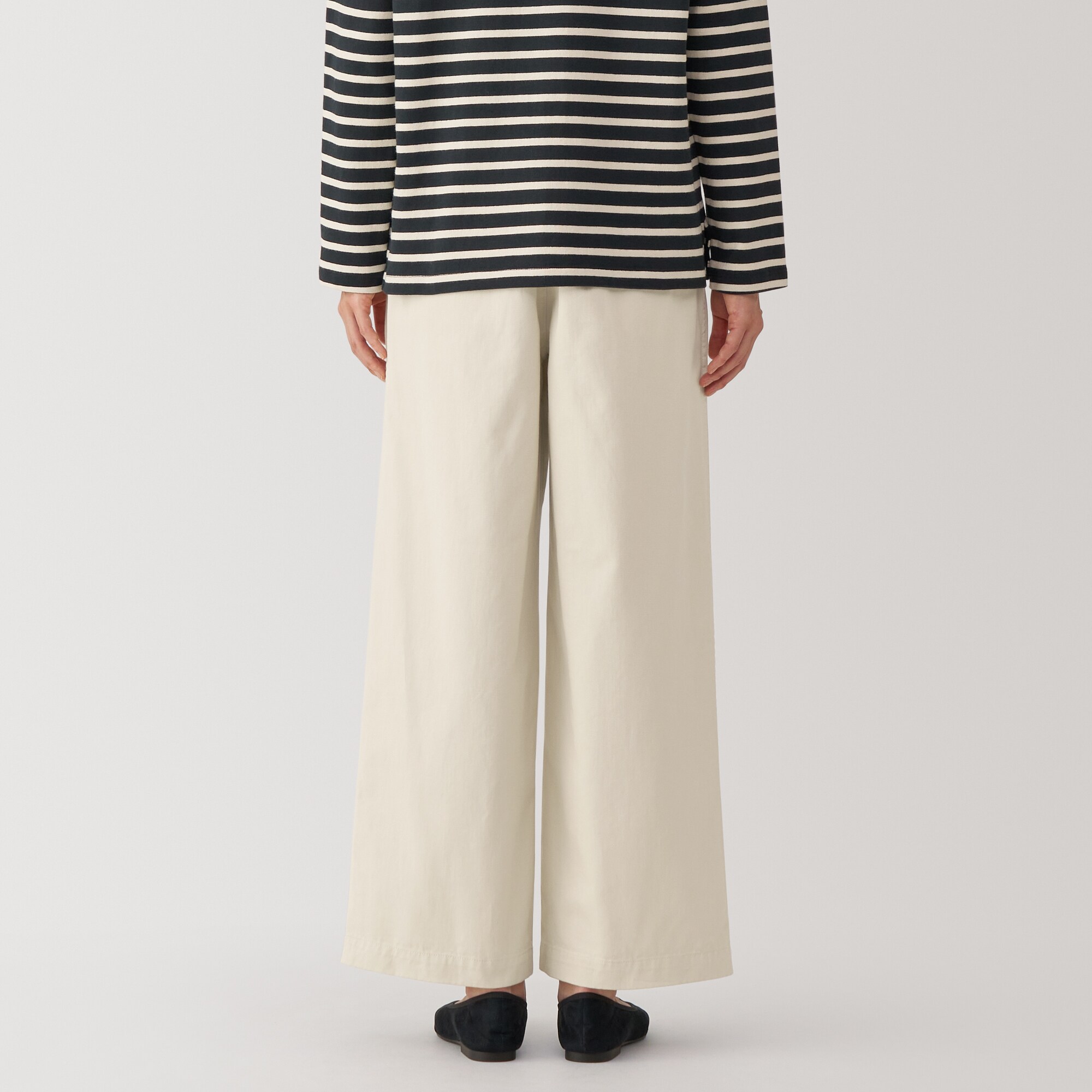 婦人 ムラ糸 チノタックワイドパンツ 股下短め（OS） | 無印良品