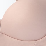 婦人　ノンワイヤーモールド　ホックのないブラジャー