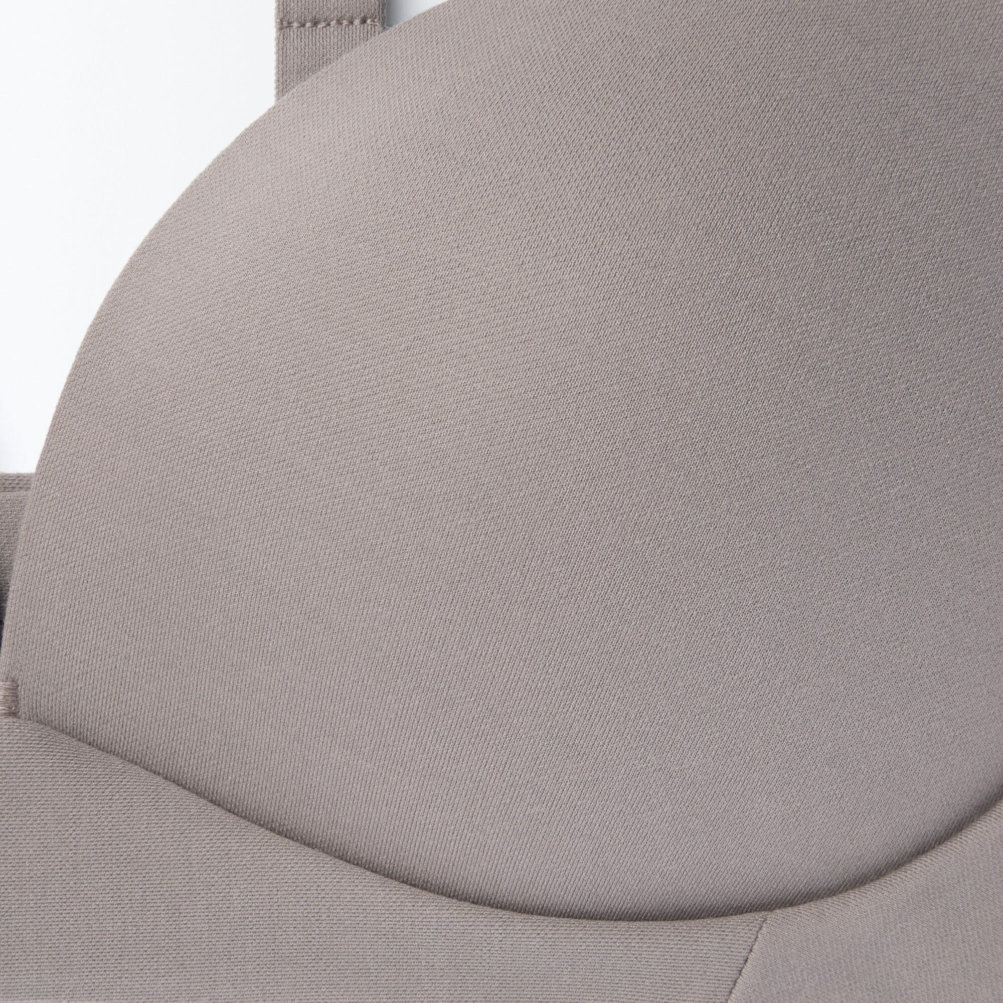 婦人　ノンワイヤーモールド　ホックのないブラジャー