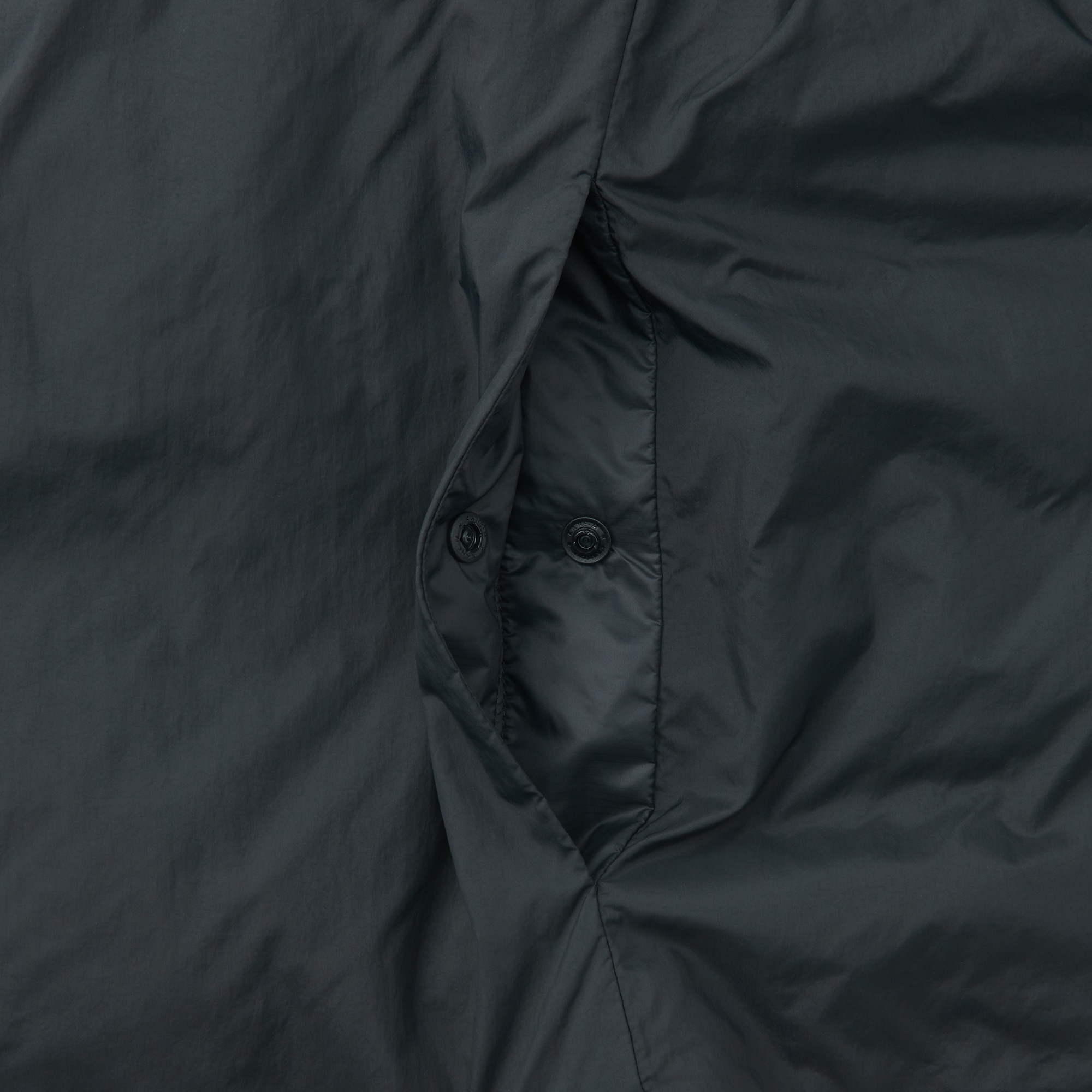 婦人　軽量ダウンノーカラージャケット（帯電防止裏地）